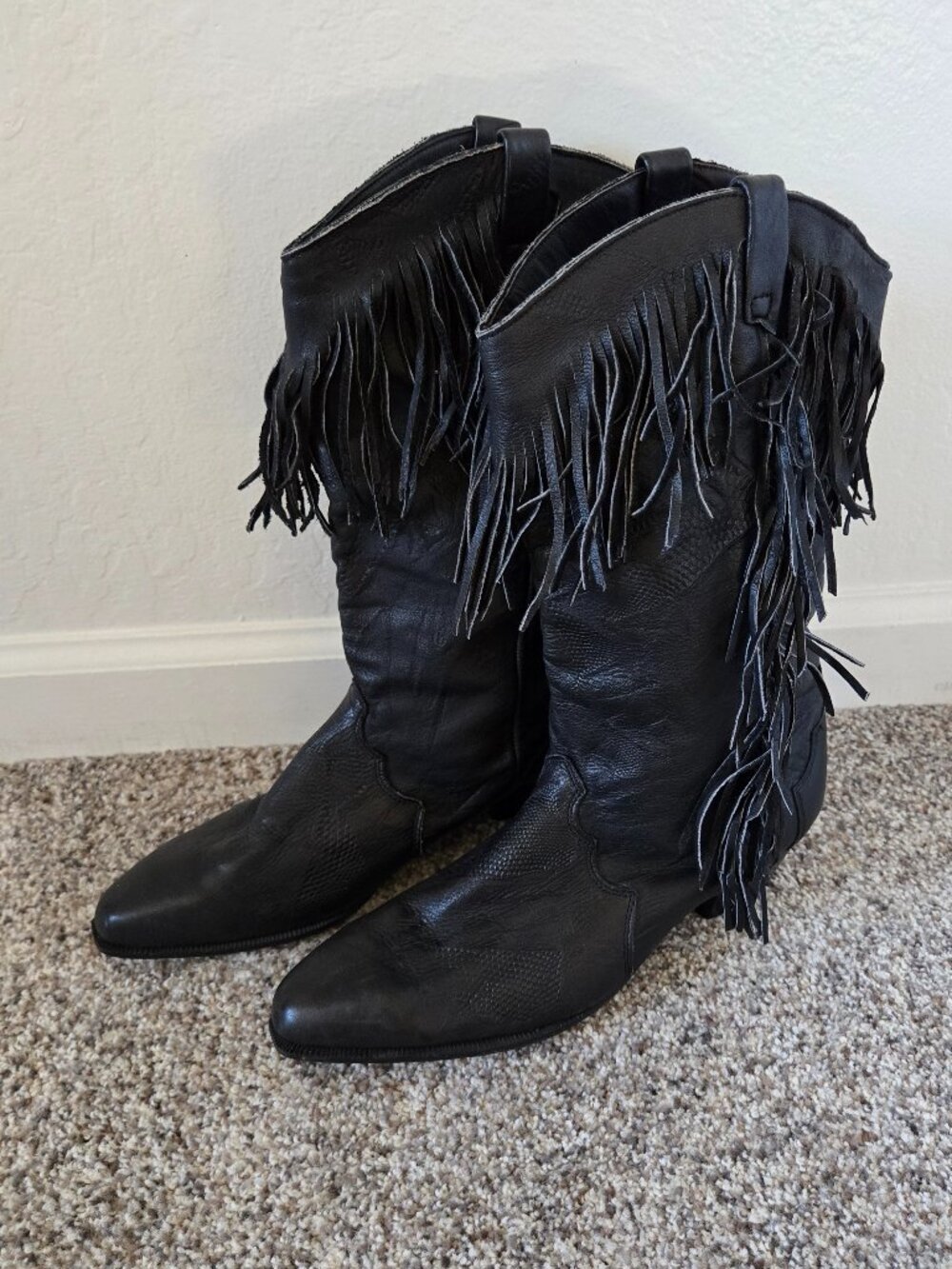 Dingo Women's Size 10 - Vintage Western Boots Black Leather - Fringe - Mid Calf